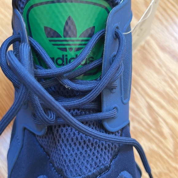 NIB! Adidas mens SZ 9, Racer lite original running shoes . - Picture 10 of 12